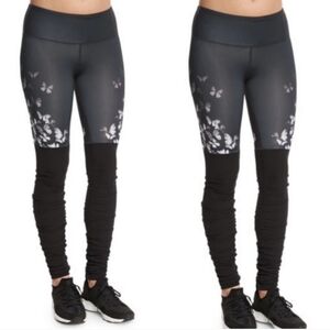 Alo leggings size medium